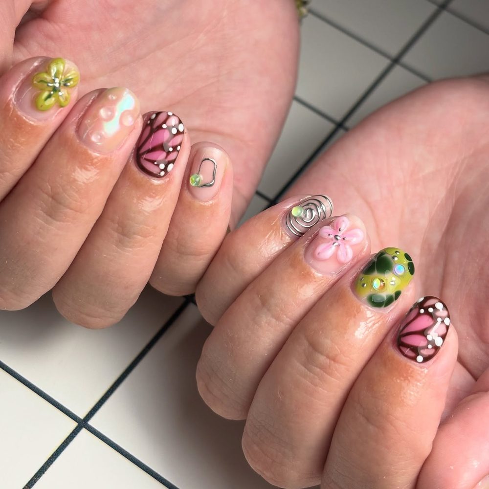 Wild Garden Mosaic nails