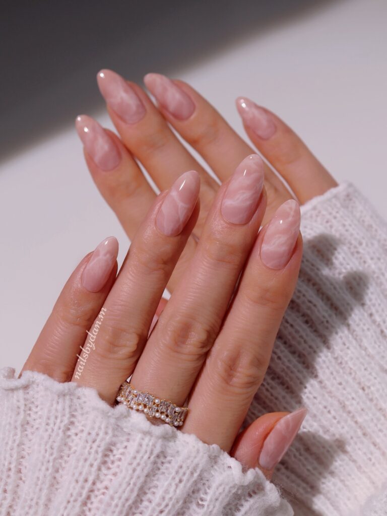 Cloud Marble Ovals nails