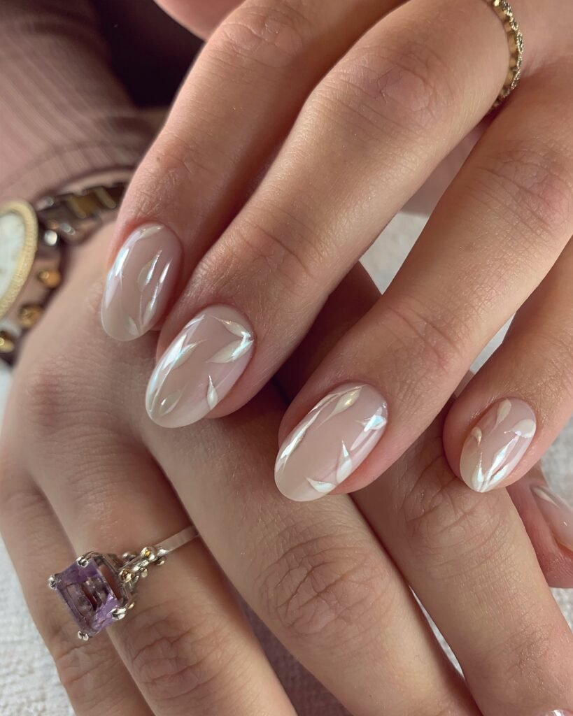 Aurora Swirl Oval nails