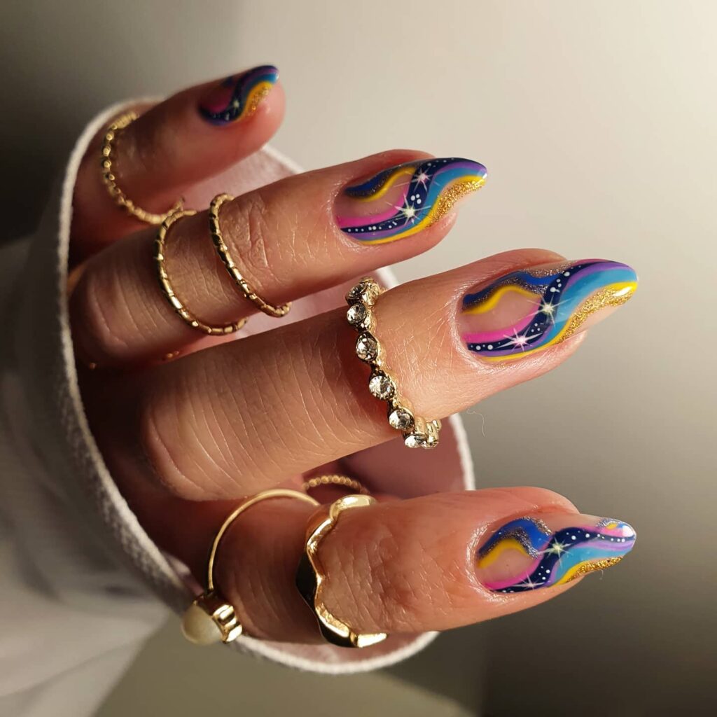 Black Graphic Spike nails