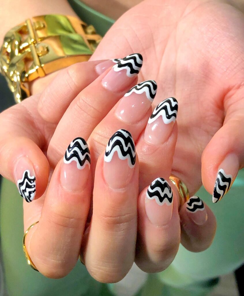 Berry Mosaic Stitch nails
