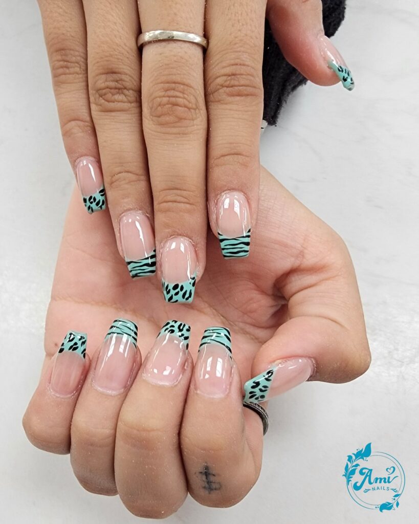 Retro Rainbow Zag nails