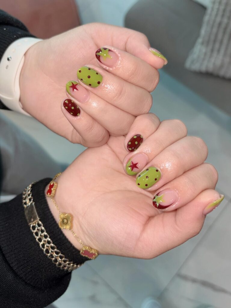 Velvet Bow Detail nails