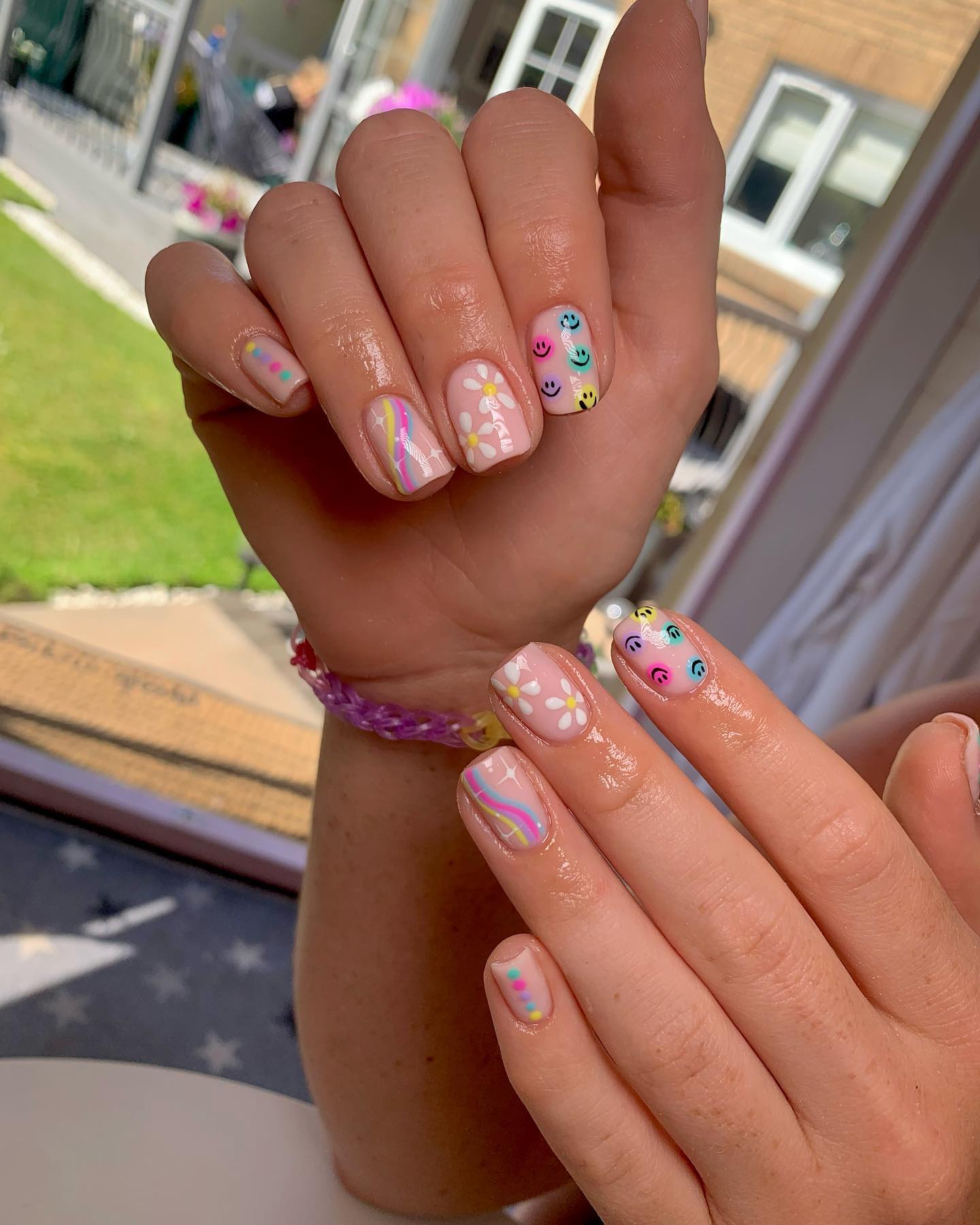 primary school teacher nails