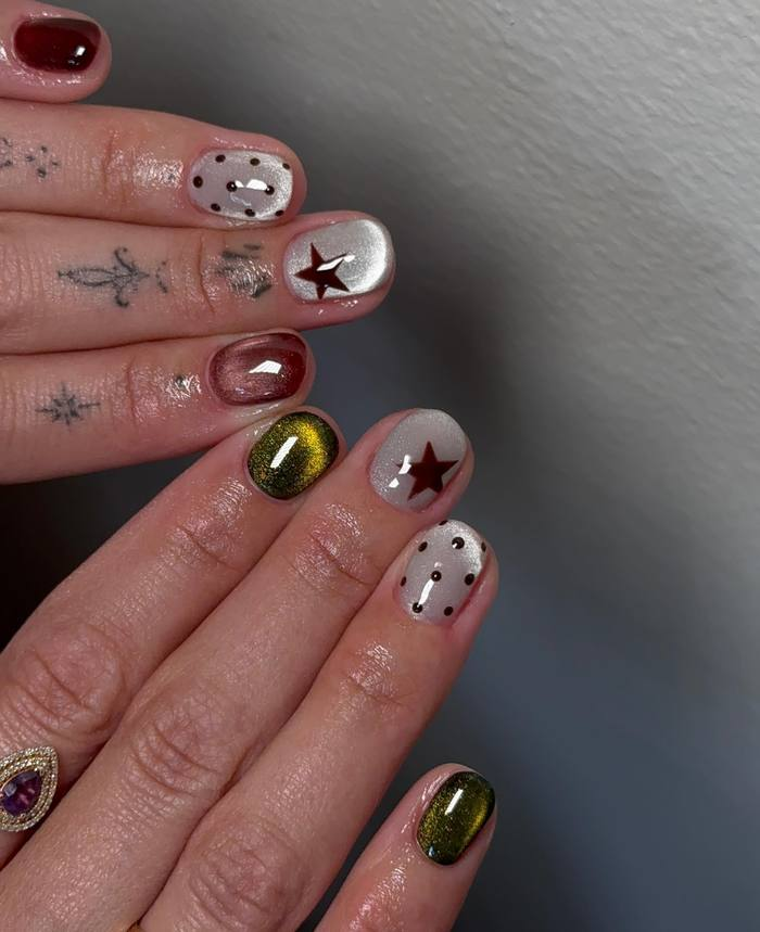 Burgundy and Olive Star Mani