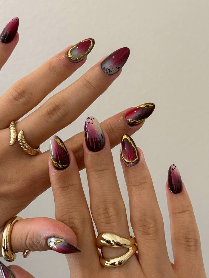 Wine Ombre with Gold Agate Lines