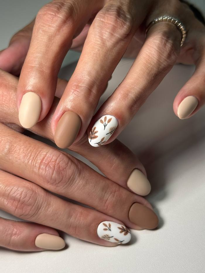 Camel Matte with White Leaf Accents