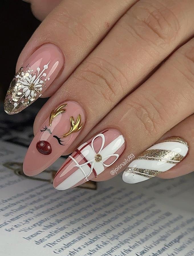 DRnCRi5j0ihJois Nails Expertas en Softgel pro Cursos — Blush Almond Nails with Gold, White and Red Holiday Details