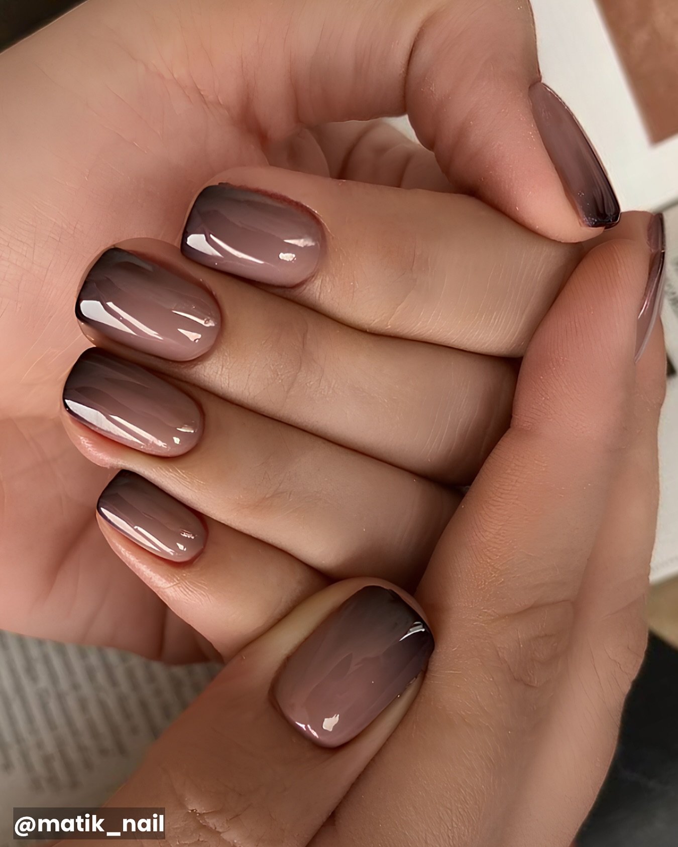 Soft Taupe-Brown Short Nails