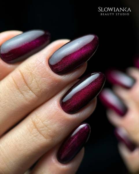 Black Cherry Magnetic Cat-Eye Almond Nails