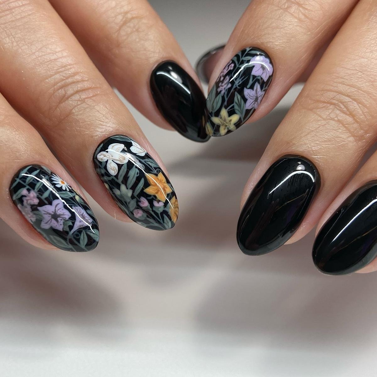 Black Nails with Multicolor Marble Accents