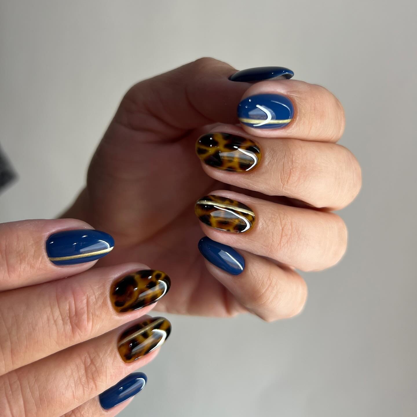 Navy Blue and Tortoiseshell Nails