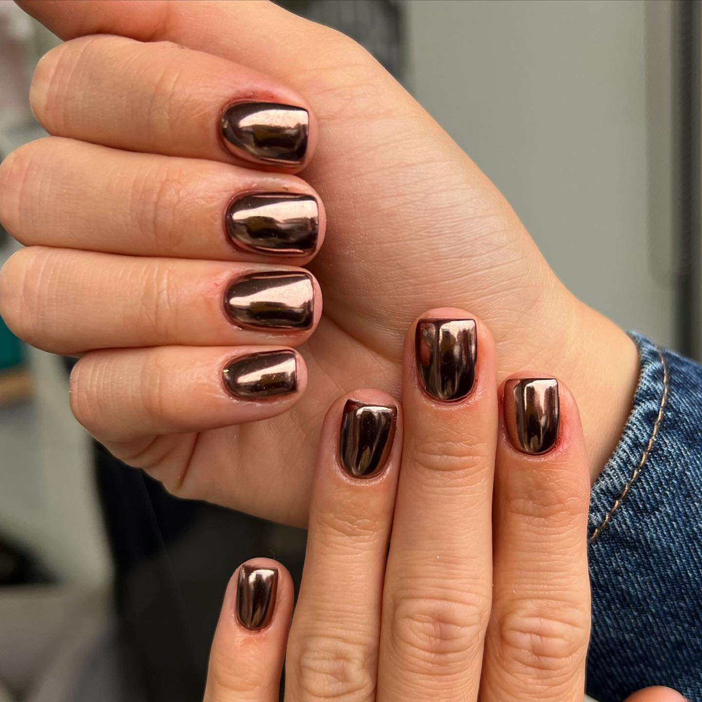 Short Rose Bronze Chrome Nails