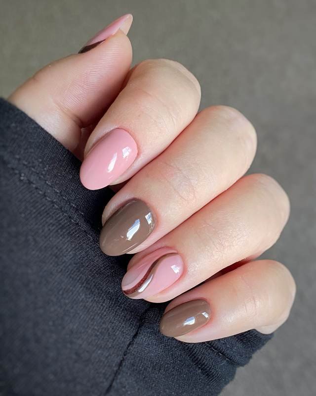 DBBrPlnso9TJess Moore Nail Design.jpg