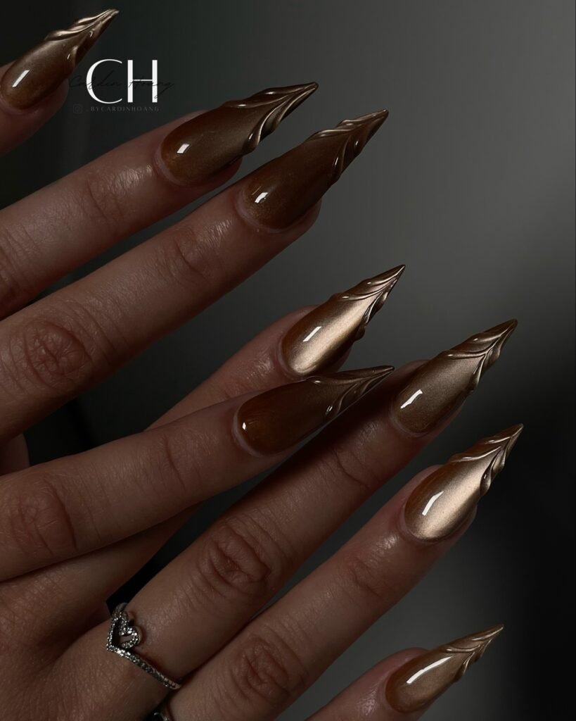 DLpcHZVsbBDCARDIN HOANG - HOUSTON NAILS + TATTOO ARTIST.jpg
