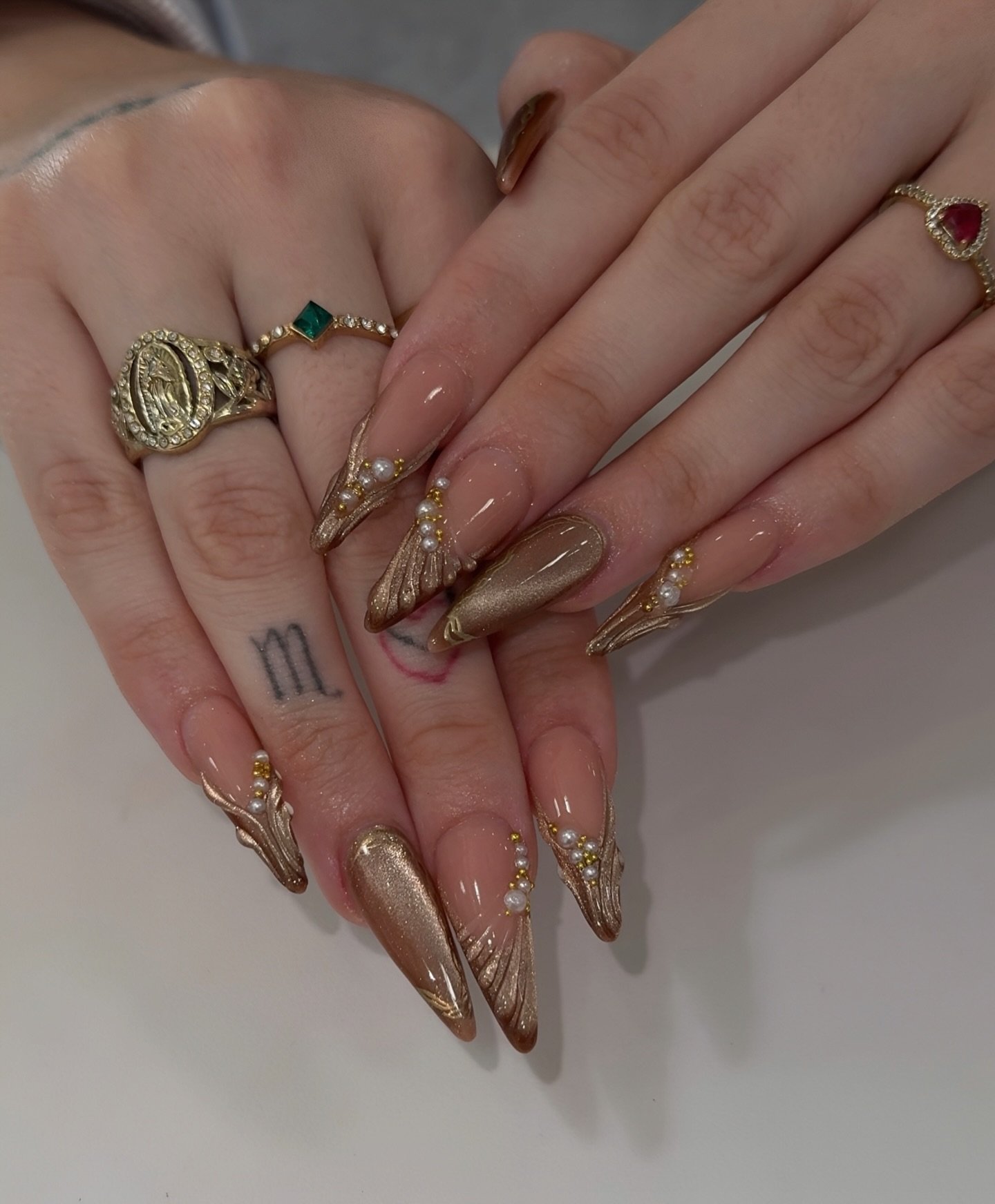 DP-YzYpkWBYNail Story Shop.jpg