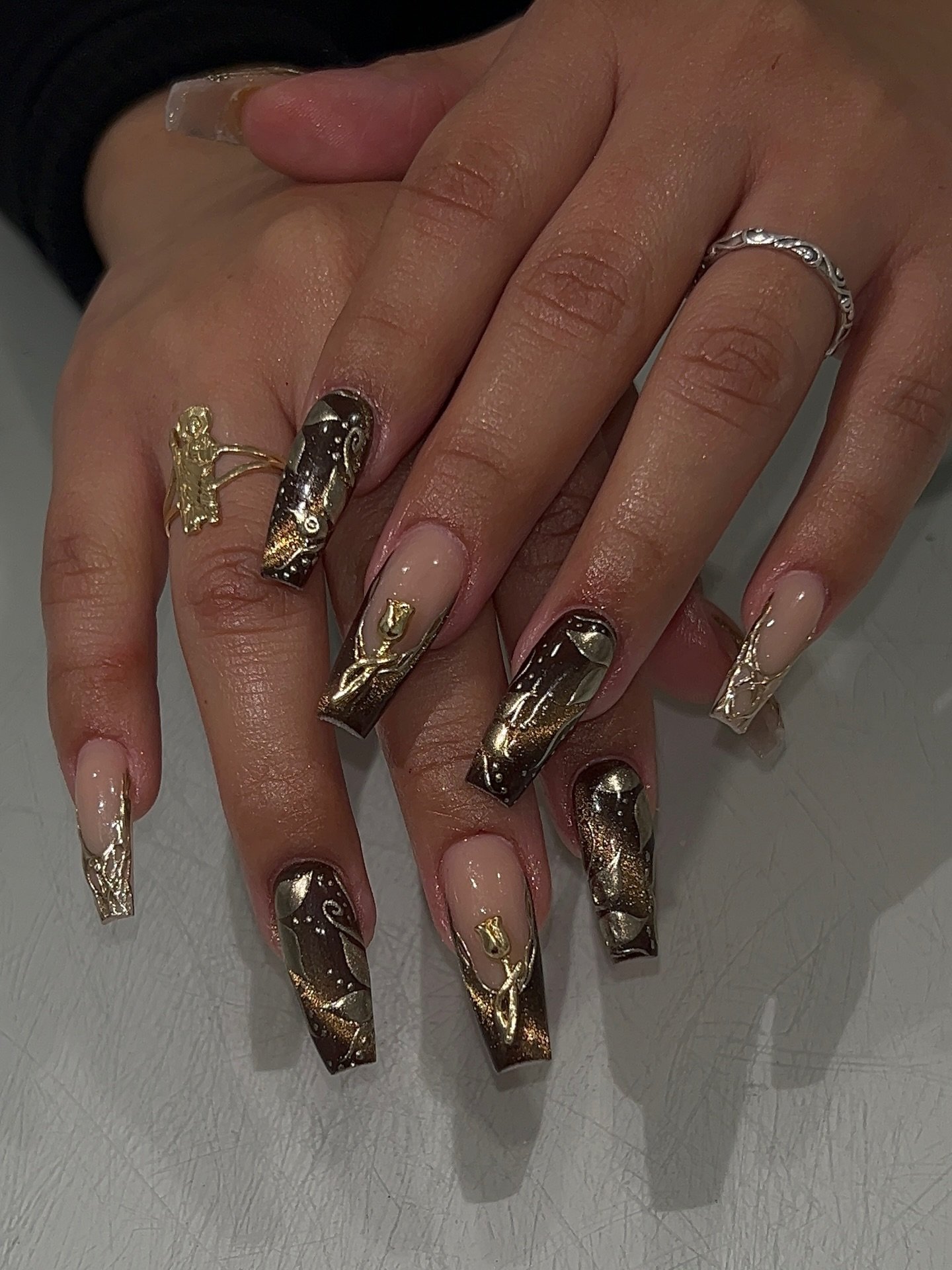 DTJYuTNkkJ0LICENSED LATINA NAIL ARTIST.jpg