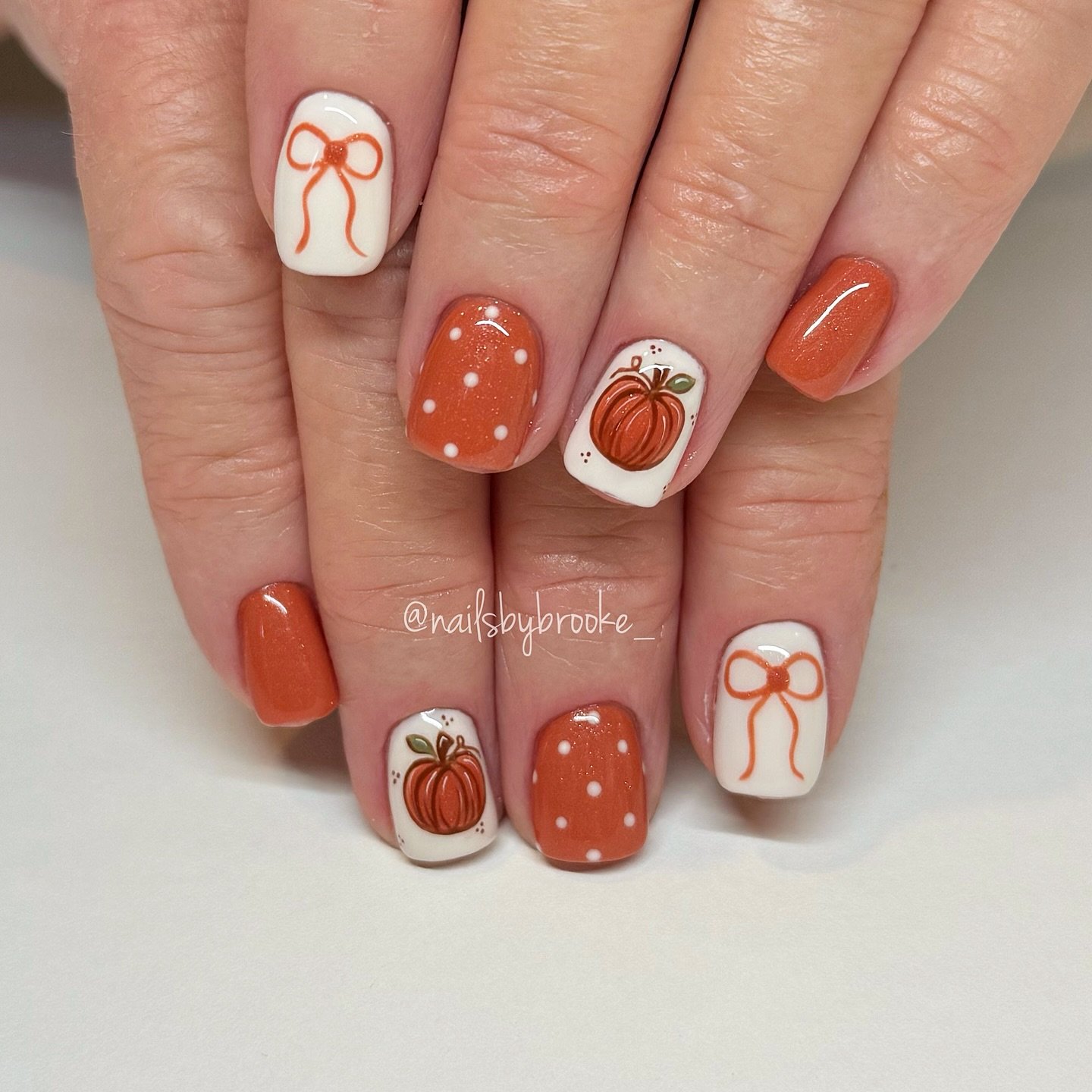 Terracotta Nails with White Autumn Motifs