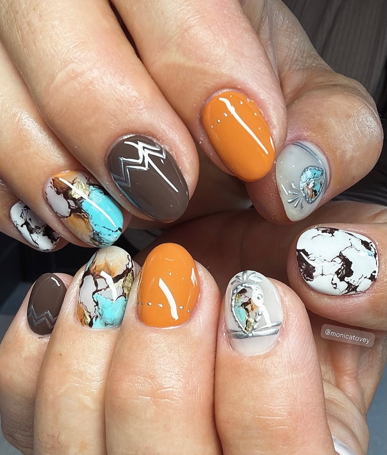 Terracotta Floral Accent Nails