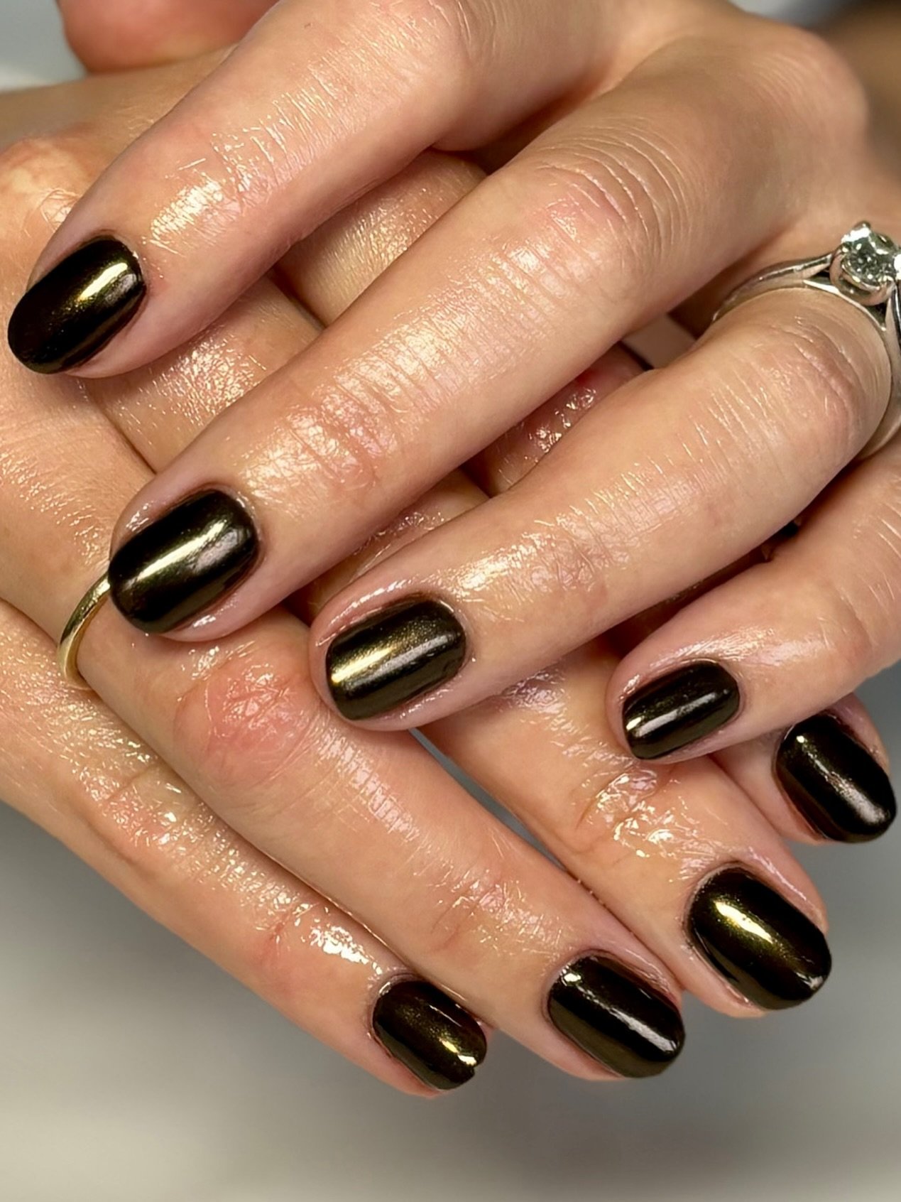 Short Dark Brown-Black Chrome with Golden Reflections