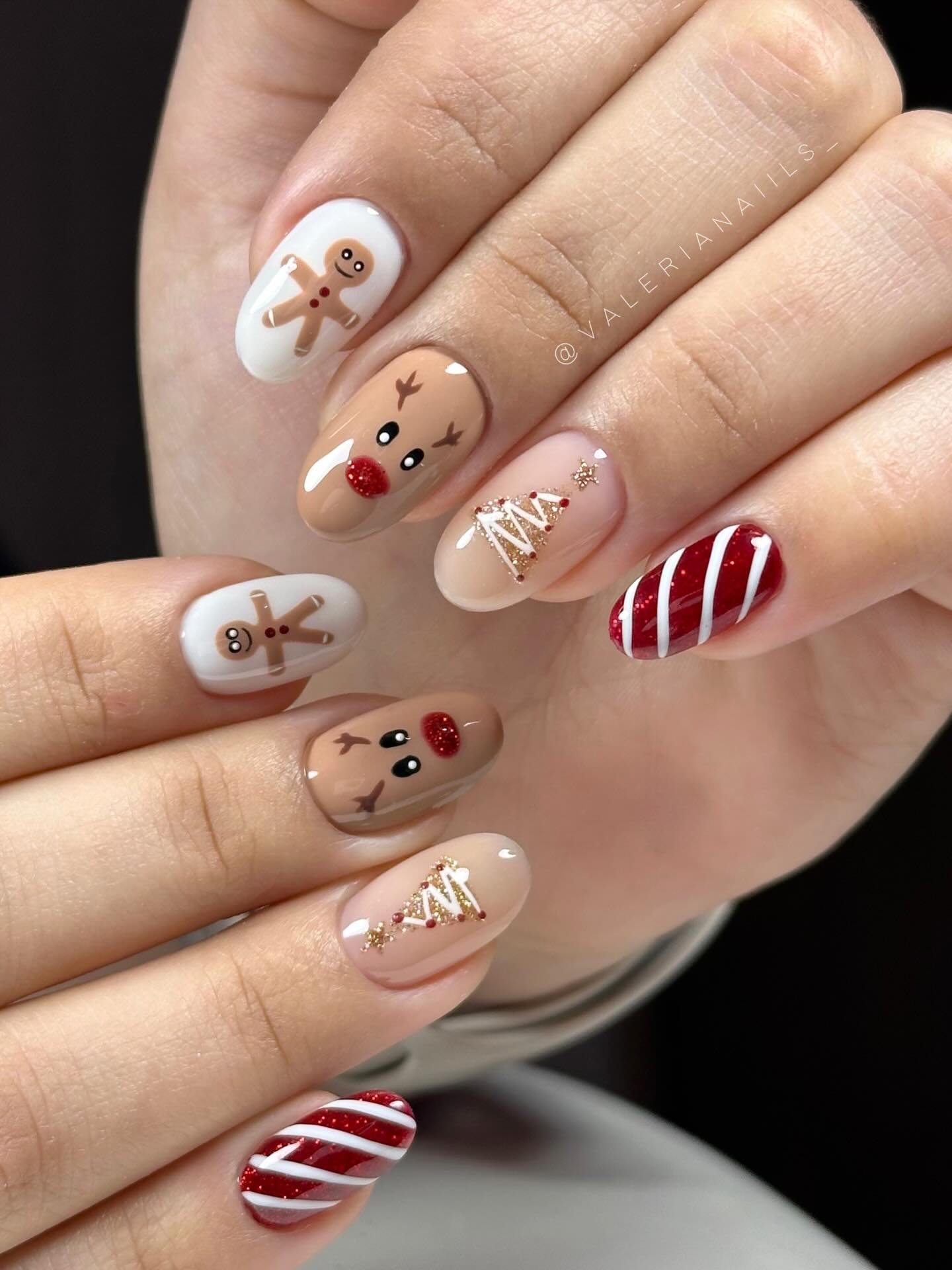 Gingerbread, Reindeer and Candy-Cane Christmas Nails