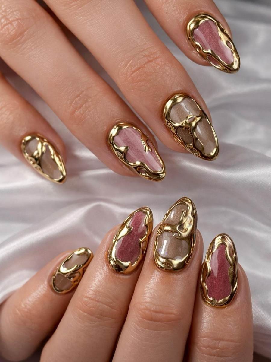 DVCAmuJkoTNRosegold Nail Spa.jpg