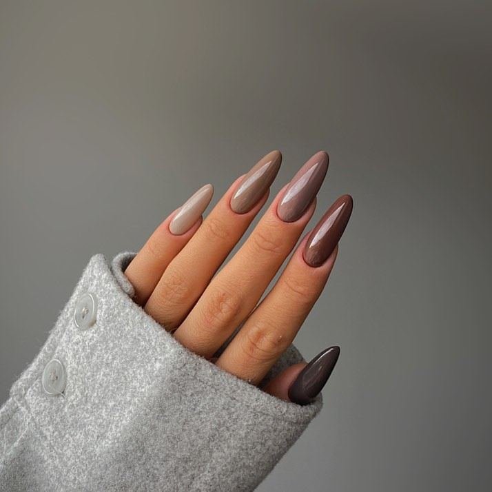 Long Pointed Cinnamon Brown Nails