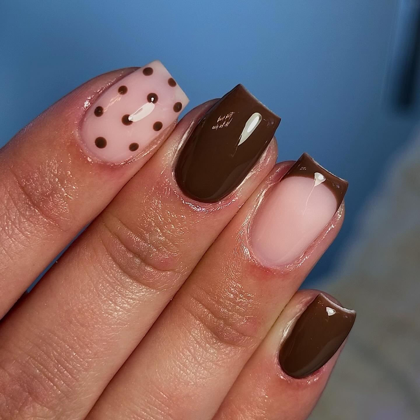 Mocha Brown and Pink Polka-Dot Nails