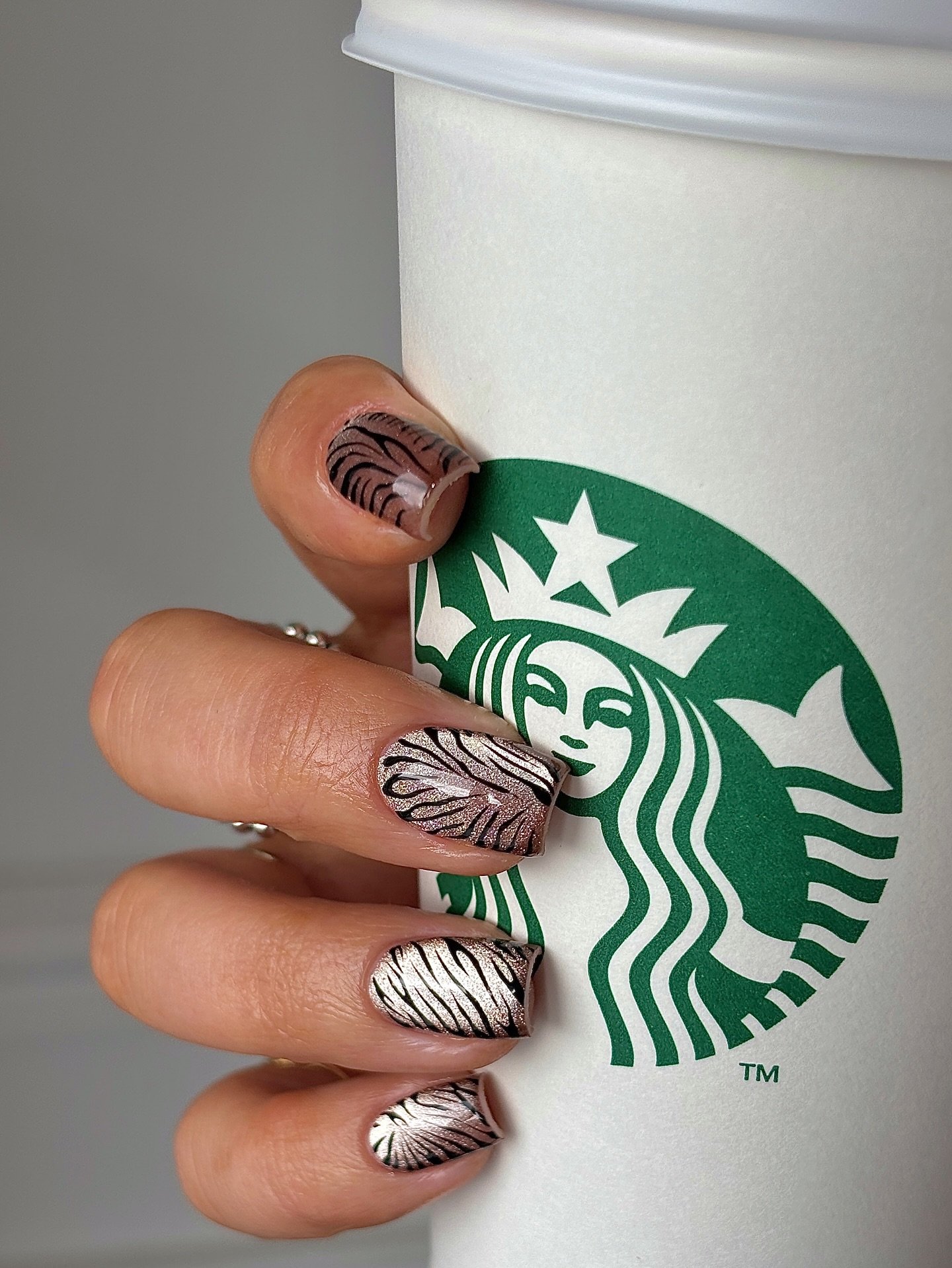 Mocha Brown Nails with White Zebra-Like Stripes