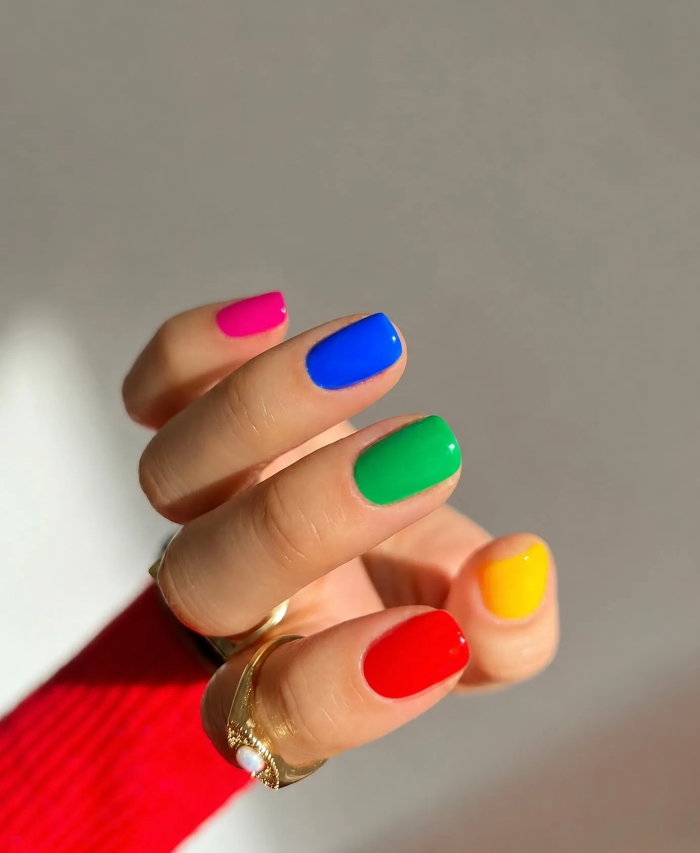 Bright Primary-Color Short Nails — DbW9dtyND37Hang Nguyen.jpg
