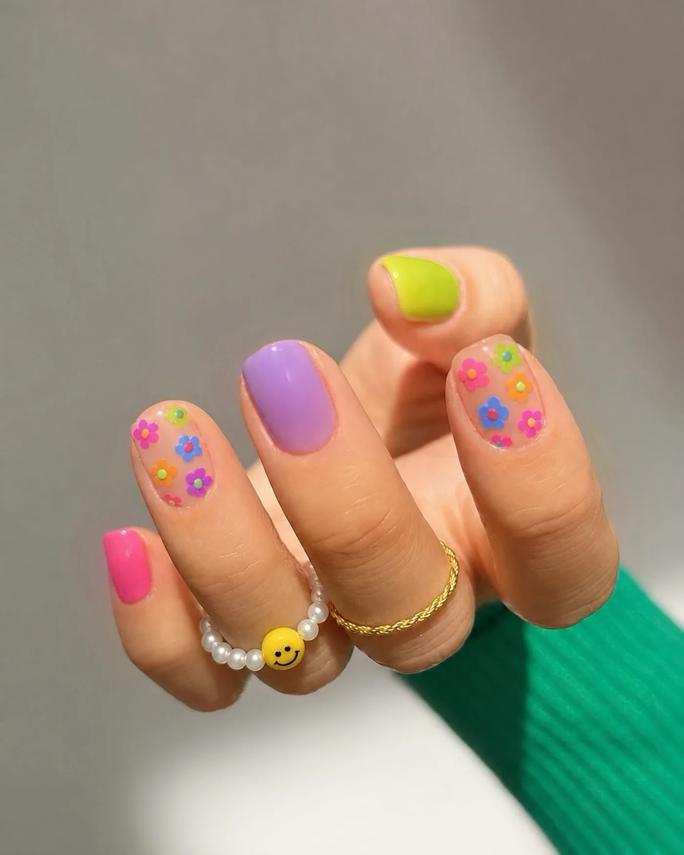 Pastel Short Nails with Tiny Floral-Like Dots — DchADORsCaCHang Nguyen.jpg