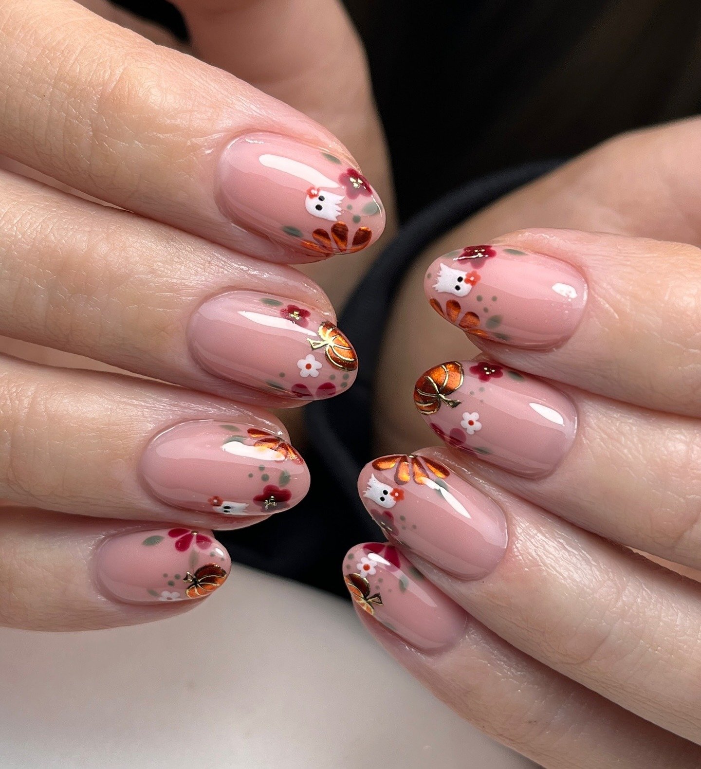 Cottagecore Fall Nails design 8