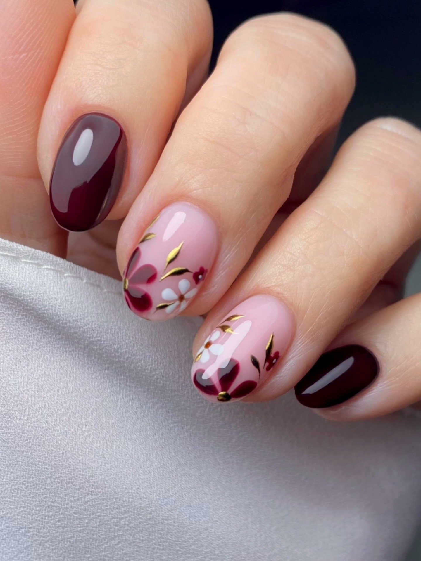 Cottagecore Fall Nails design 14