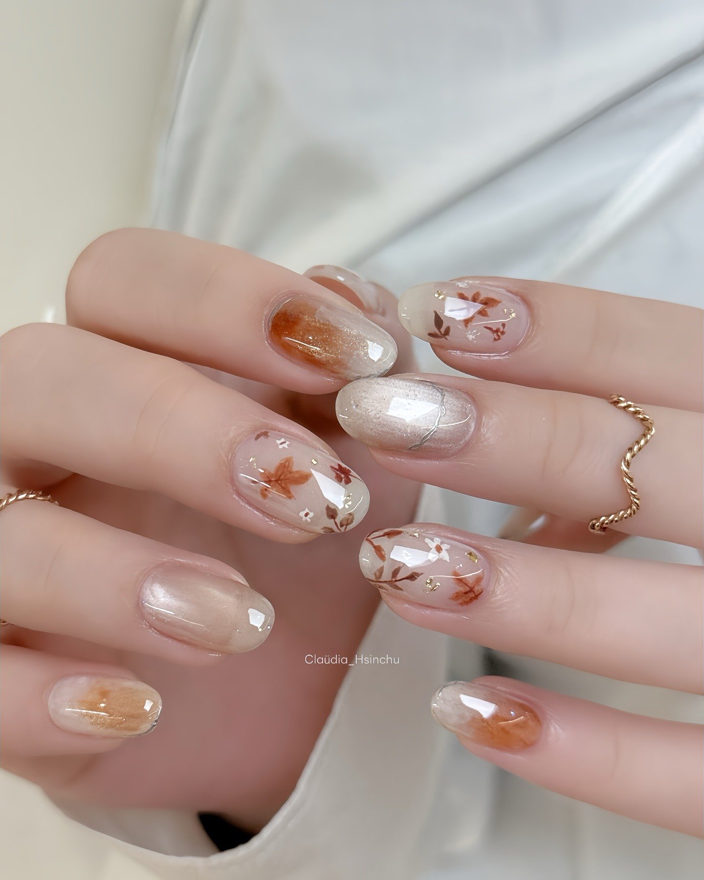 Cottagecore Fall Nails design 15