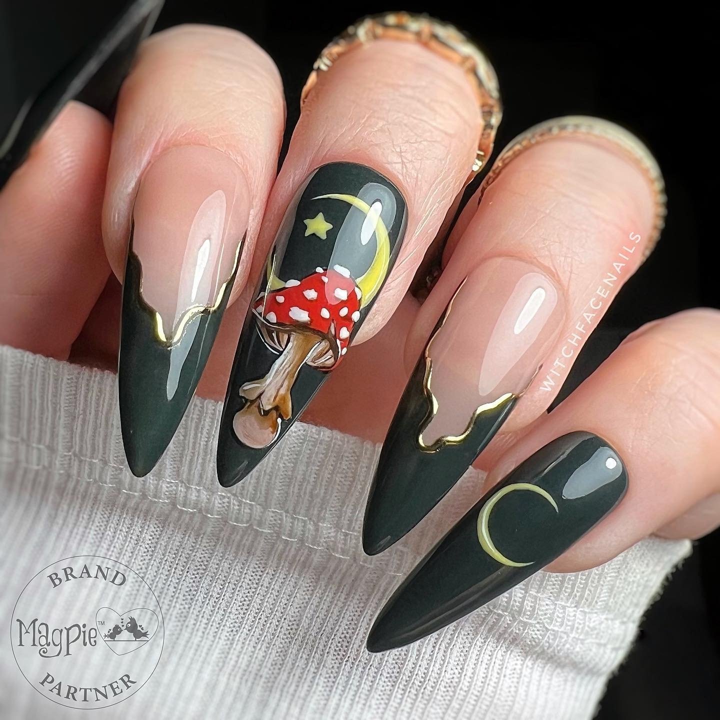 Cottagecore Fall Nails design 24