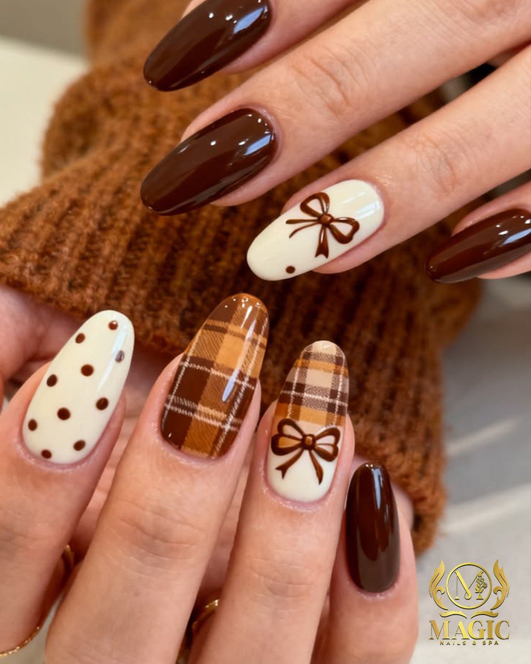 Dc1FaJsAVv7Magic Nails