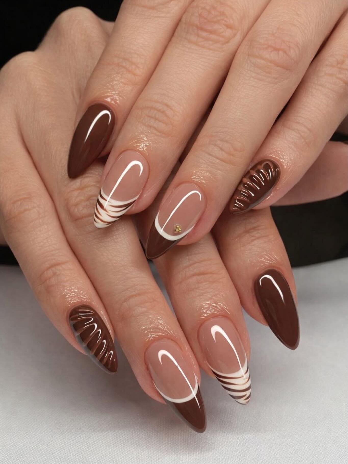 Cream mocha nail design 29 - DVtO1jXDEbqVila Nails