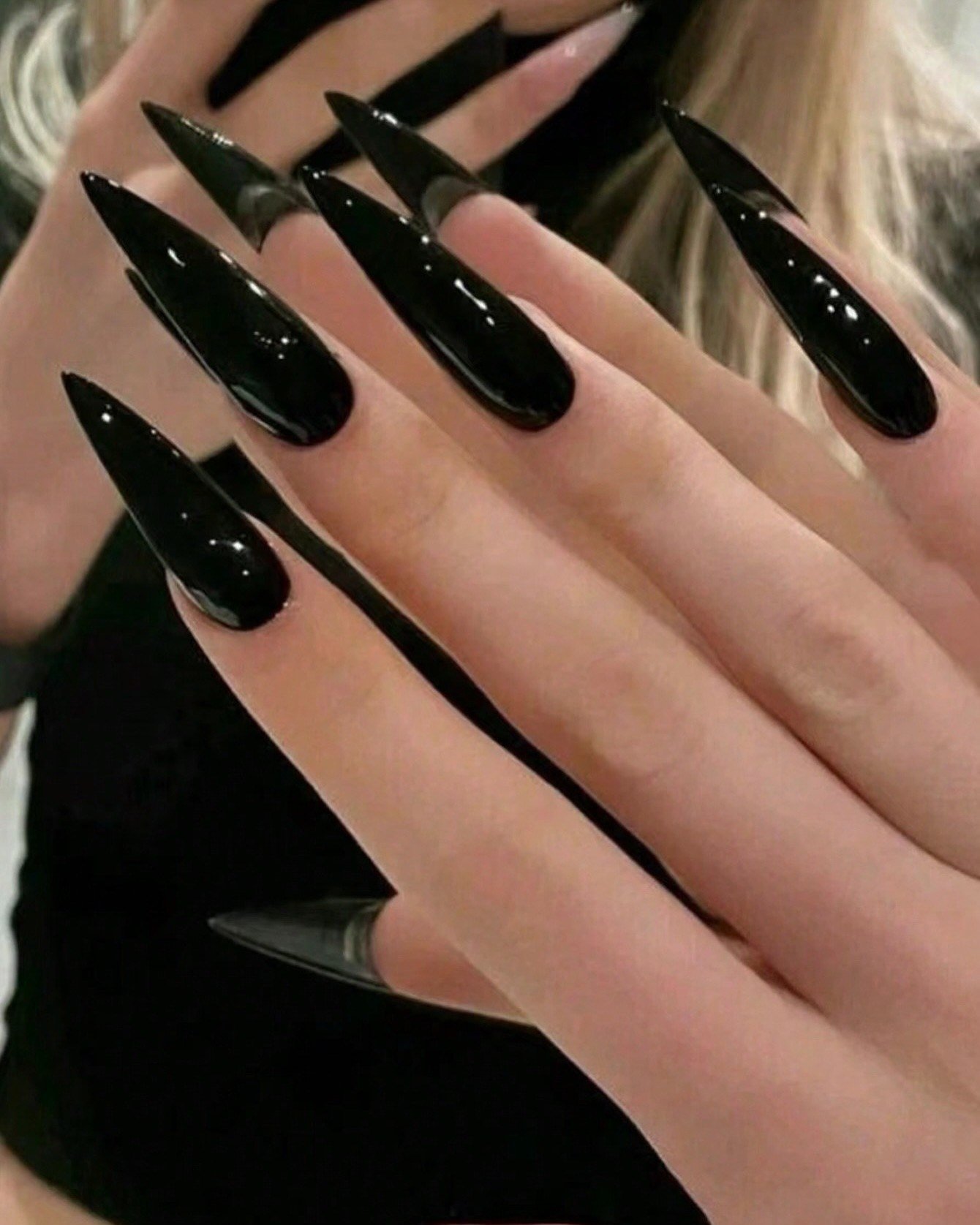Dark Academia Nails design 24 — DFszlo3oZ_pATLAS.2.jpg