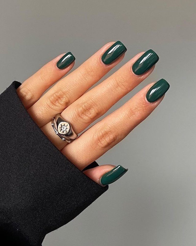Glossy Forest Green Oval Nails