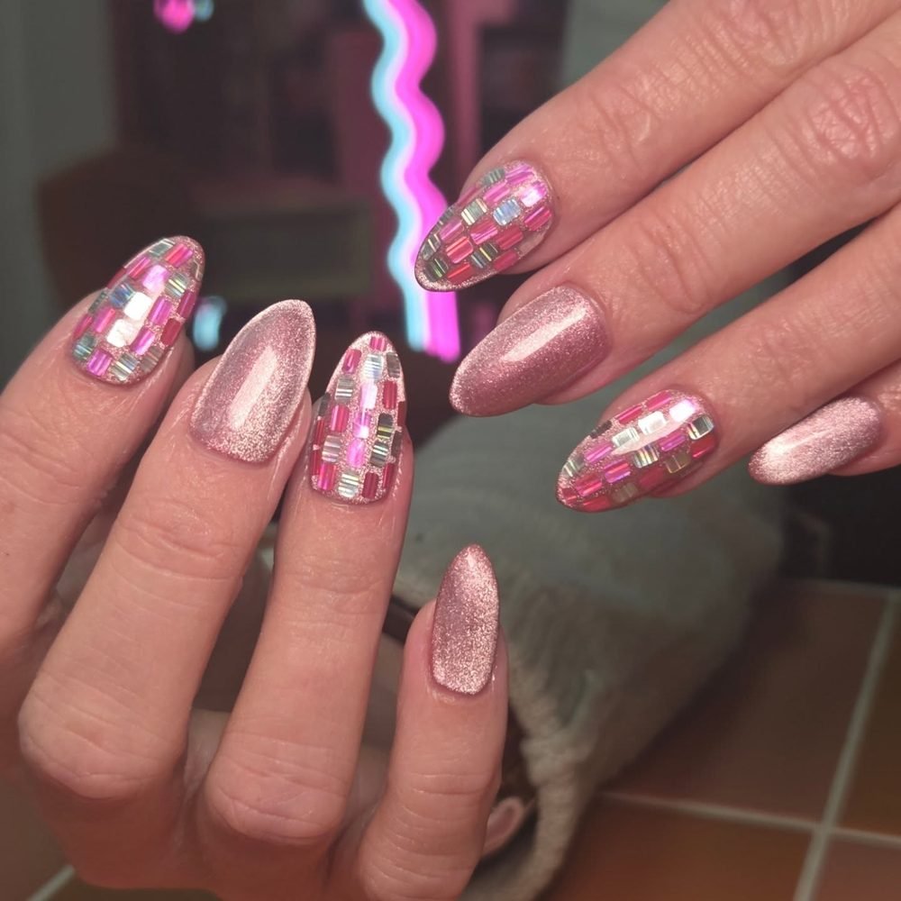 Pink glitter and reflective mosaic nails