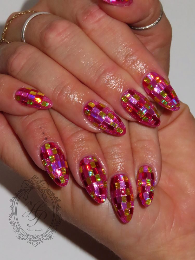 Pink reflective mosaic almond nails
