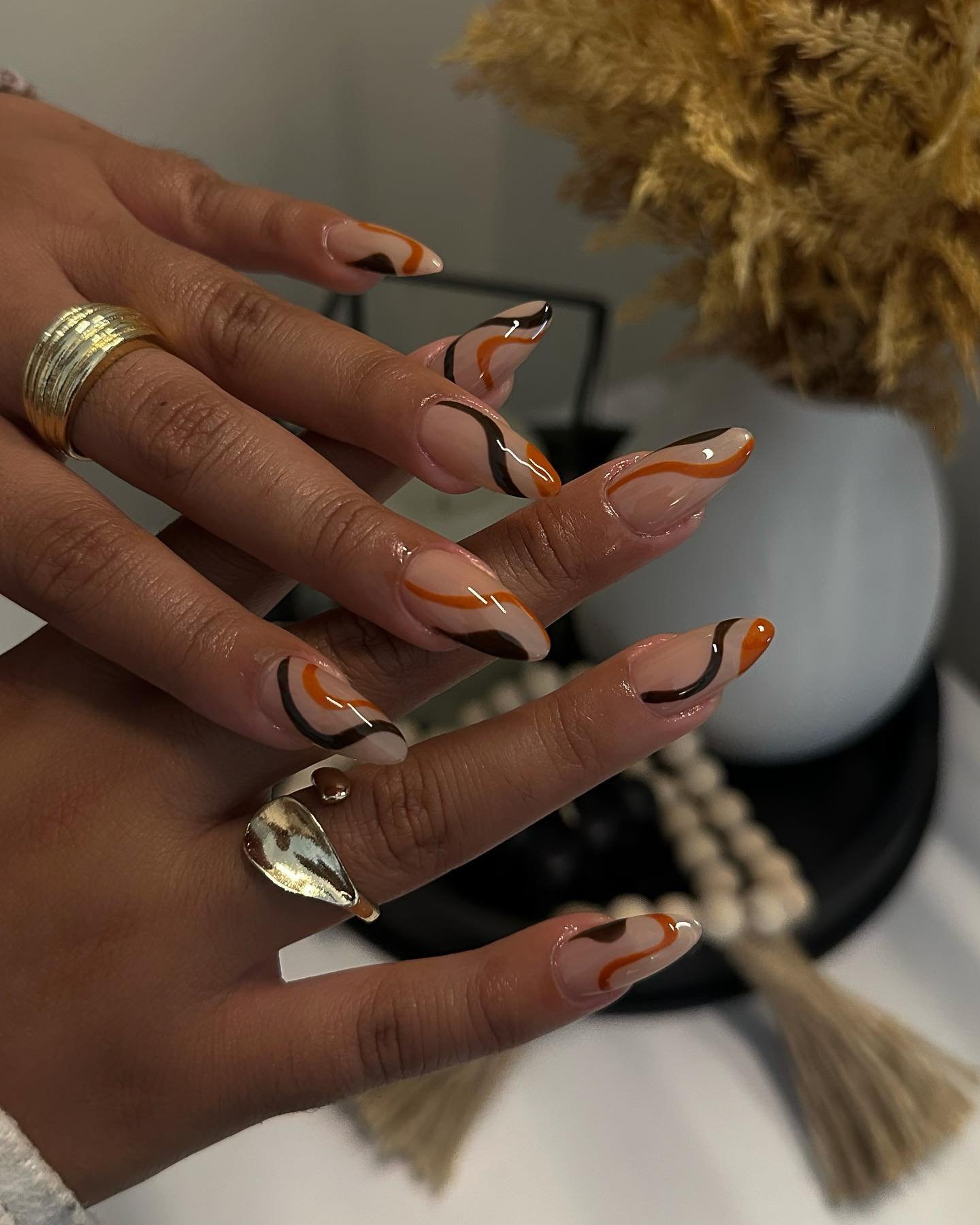 CwLsBGsSwU9Sonia Sanchez SFV Gel-X Nail Artist.jpg