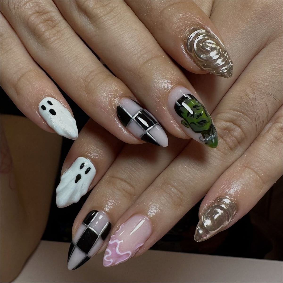 Ghosts, Checkerboard, and Green Character Nails — DQaSMR_jbqxLeticia Andrade Nail Studio.jpg