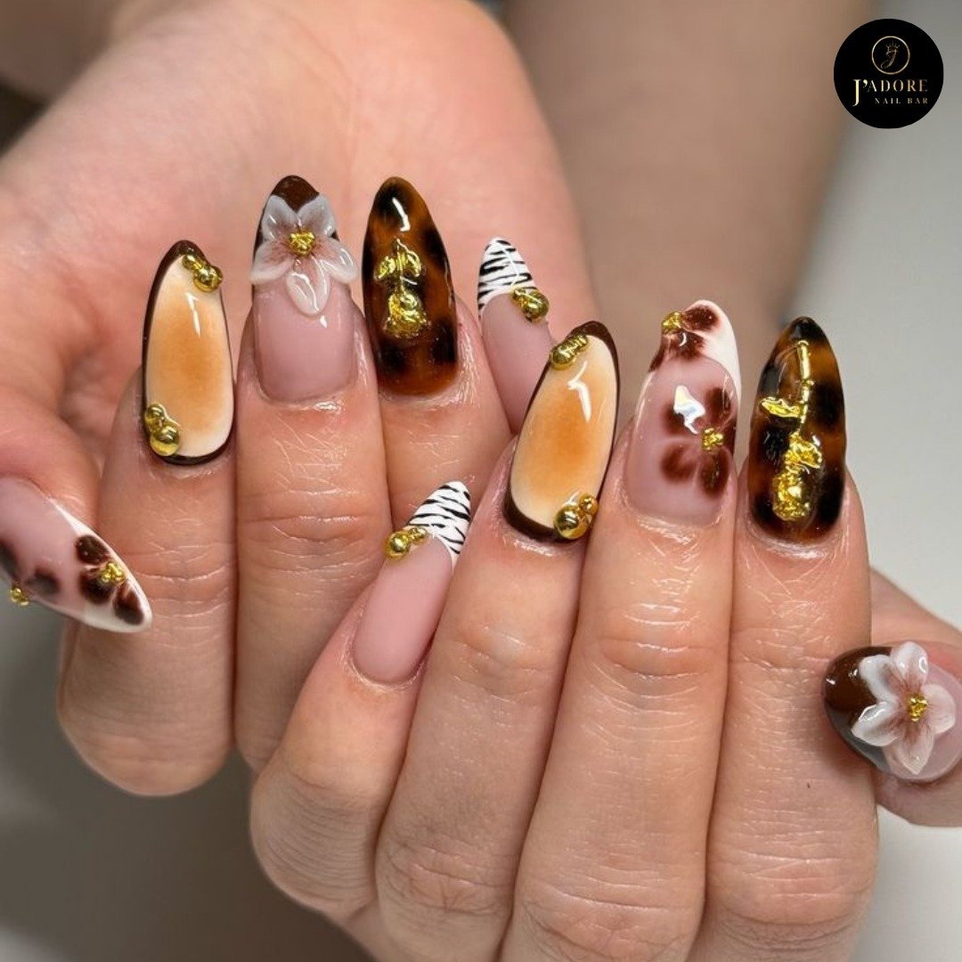 Warm Amber and Brown Fall Accent Nails