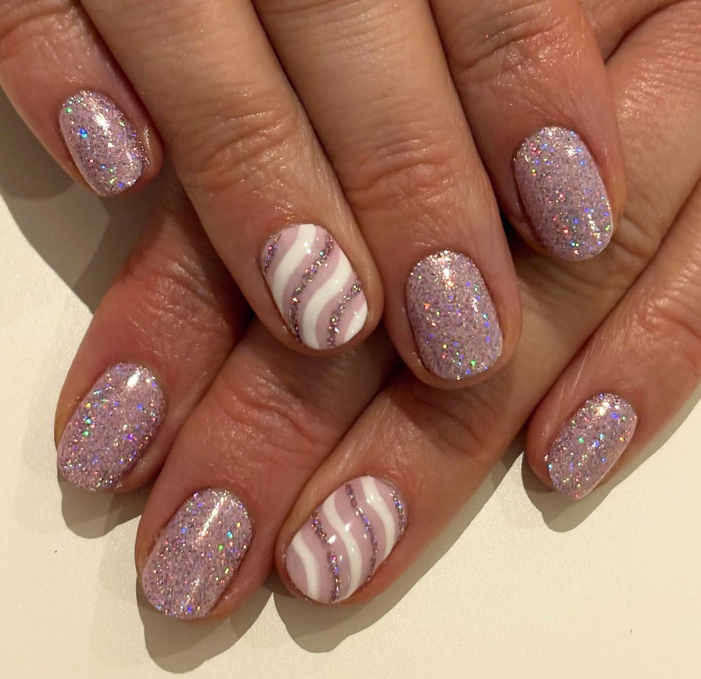 DSVtNcZDXsBAmyLambourneNaturalNailTech.jpg