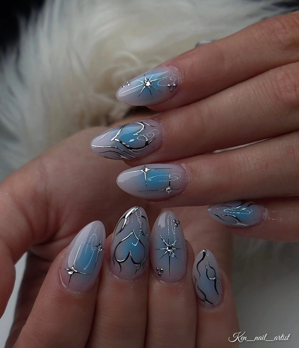 DJ3E8SOO8-YAnh Nguyen IOWA Nail Artist.jpg