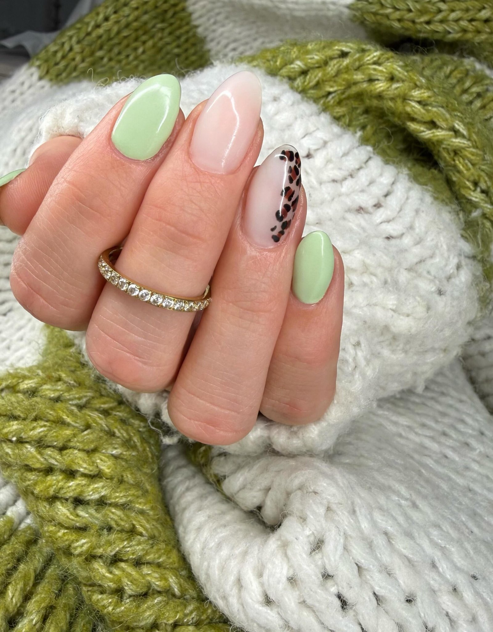 Minimal Nude Nails with Tiny Leopard Details