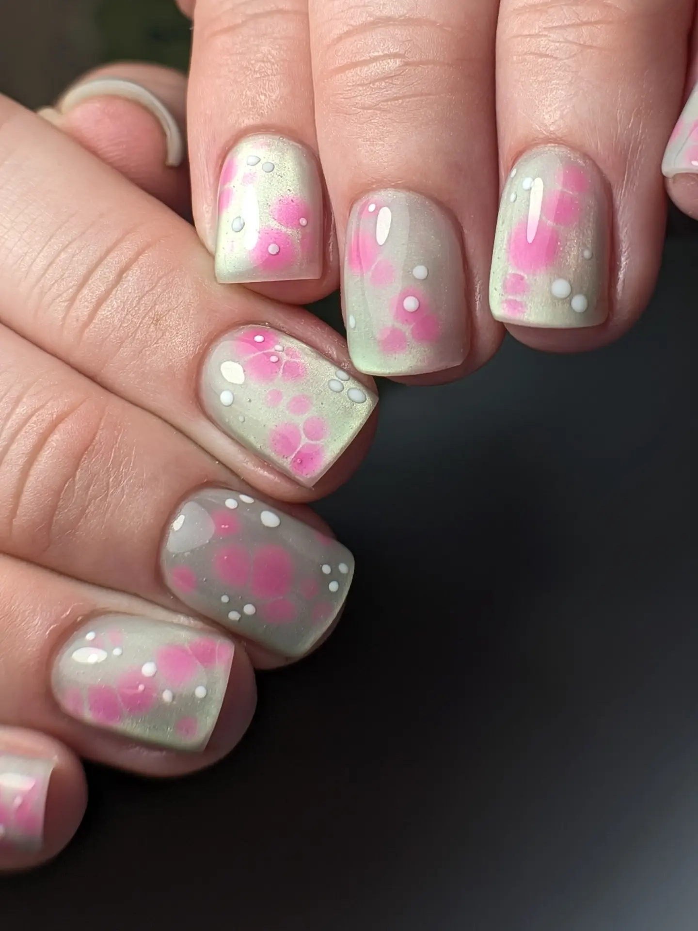 Short Almond Nails with Lilac, White, and Speckled Details