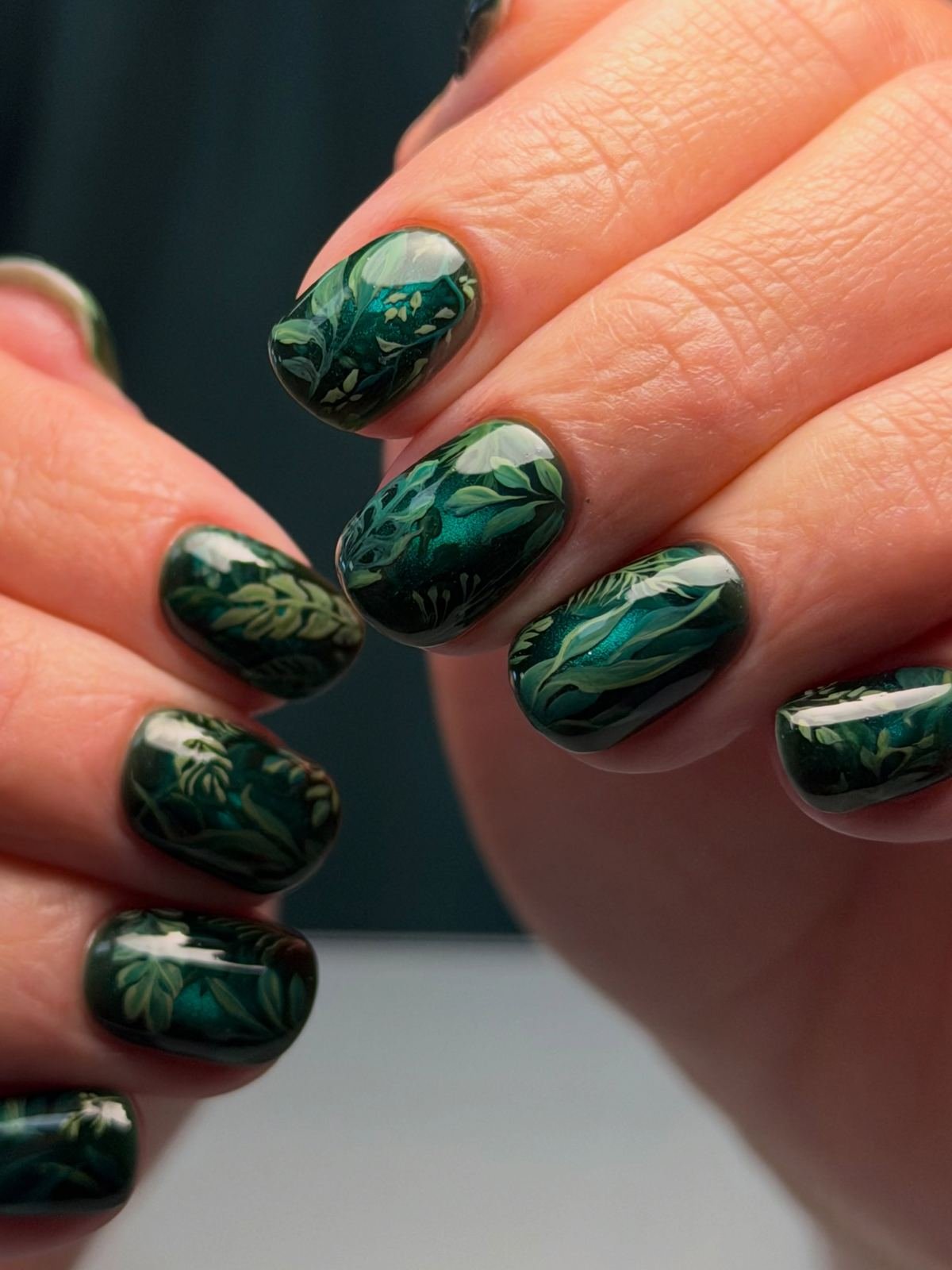 Dark Moss Green Marbled Short Rounded Nails