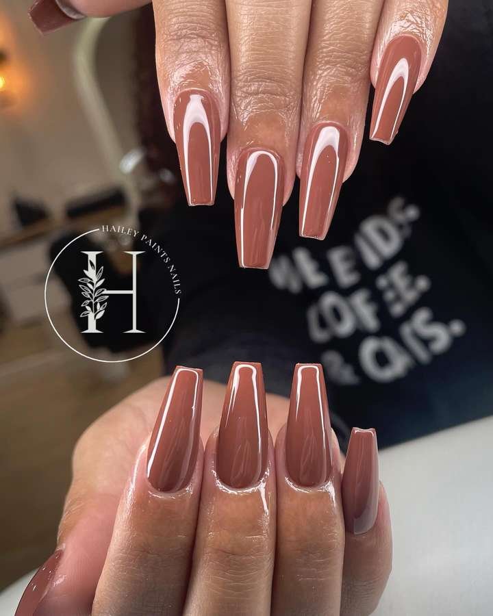 Glossy Mocha Square Nails with French-Tip Accents